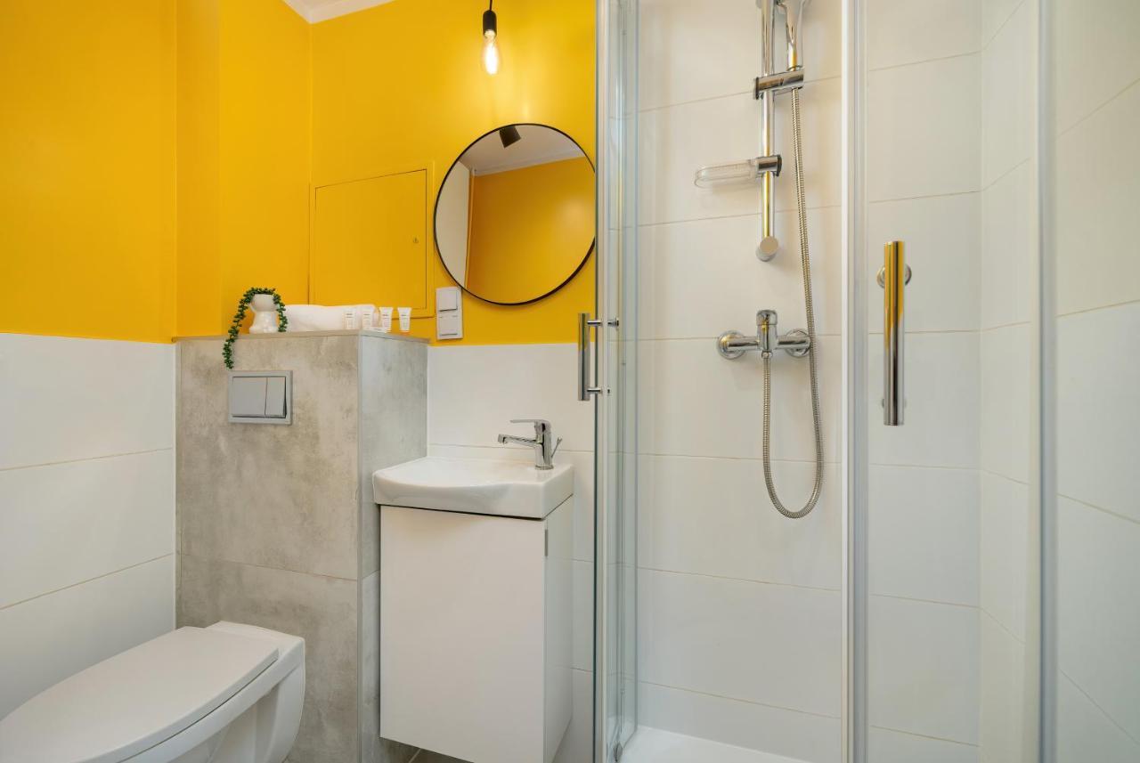 Modernly Arranged Apartments In Katowice By Noclegi Renters Екстериор снимка